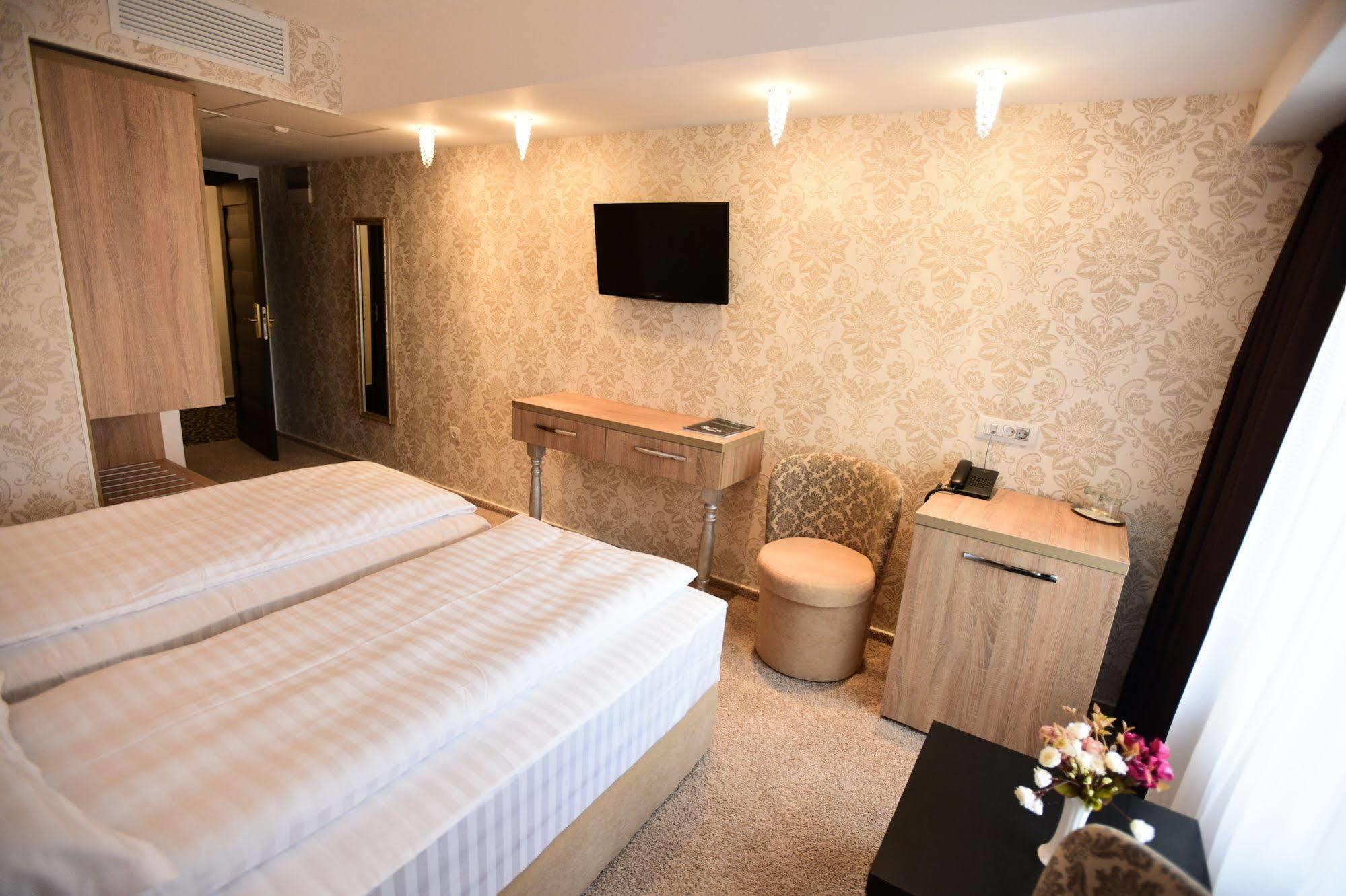 La Rocca Boutique Hotel 4*